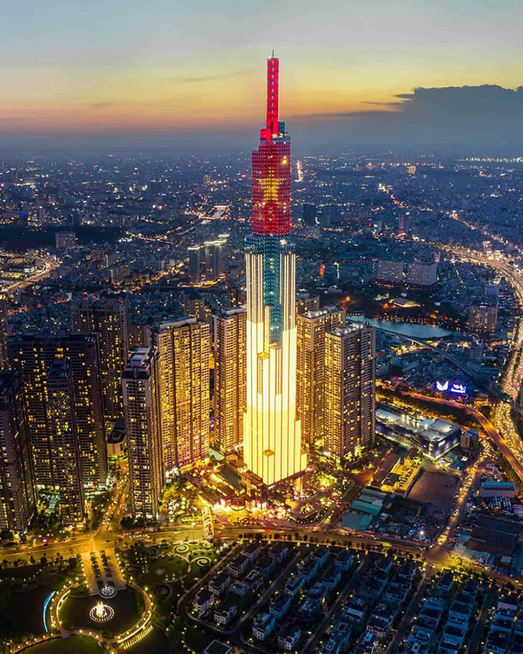 Compass Office Landmark 81