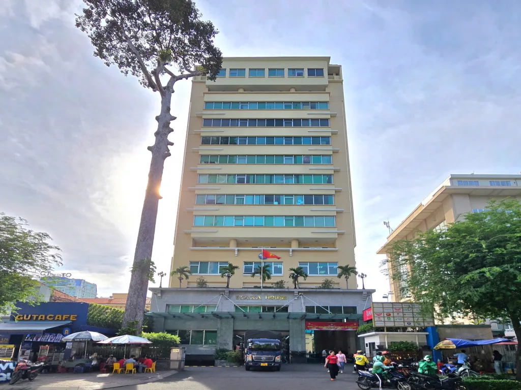 Itaxa House Building