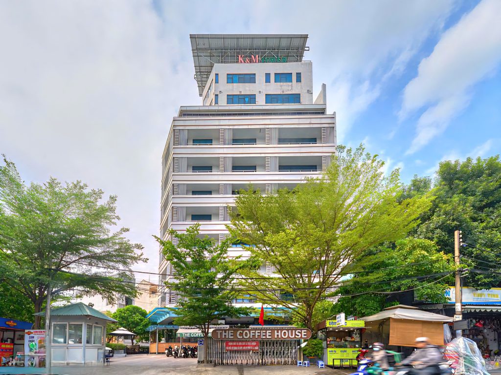 K&M Building